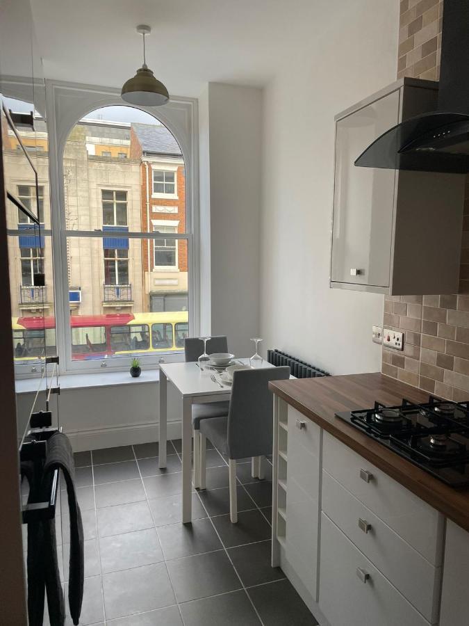 City Centre 1 Bed Sleeps 4 H5 Kingston upon Hull Exterior photo